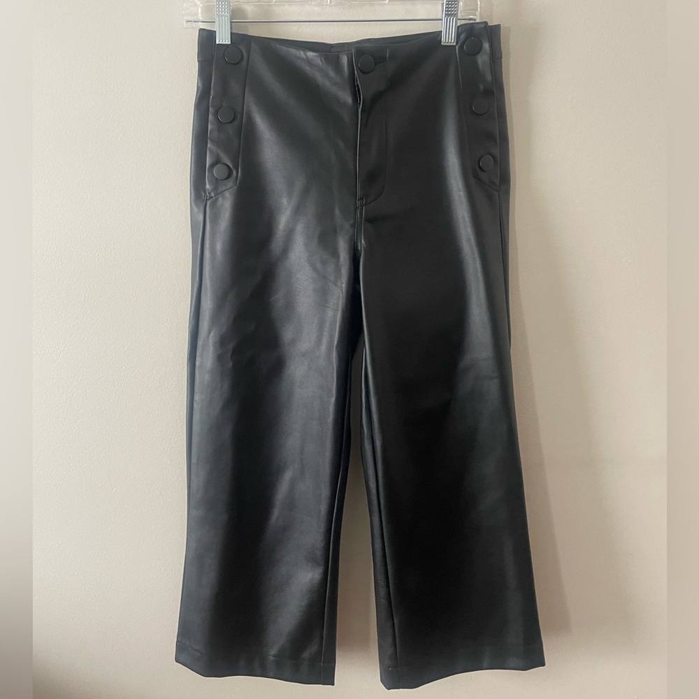 Faux Wide Leg Capri pants
